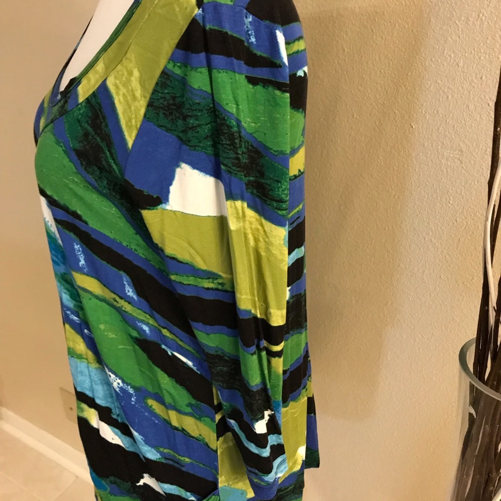 Top - Picture 3 of 5